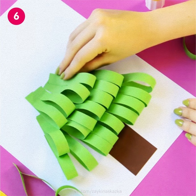 Новогодняя ёлочка из бумаги Новогодняя ёлочка из бумаги