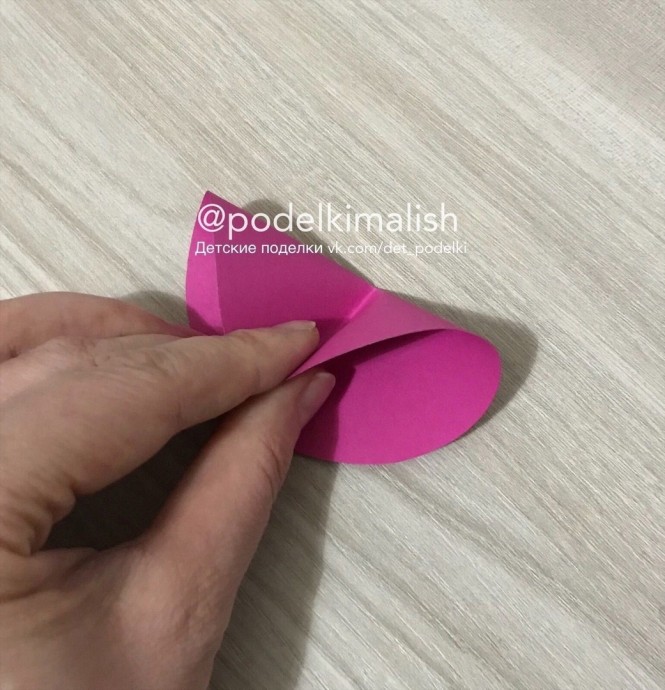 Восьмёрка с цветочной феей Восьмёрка с цветочной феей