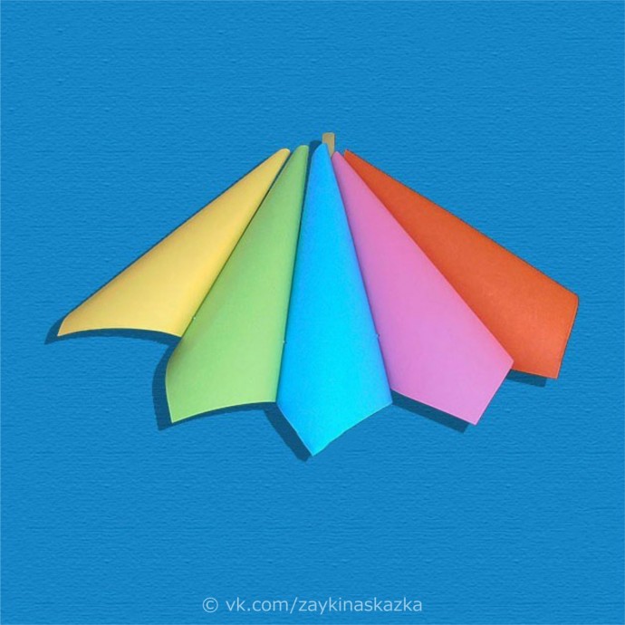 ​Объёмная аппликация "Зонтик"