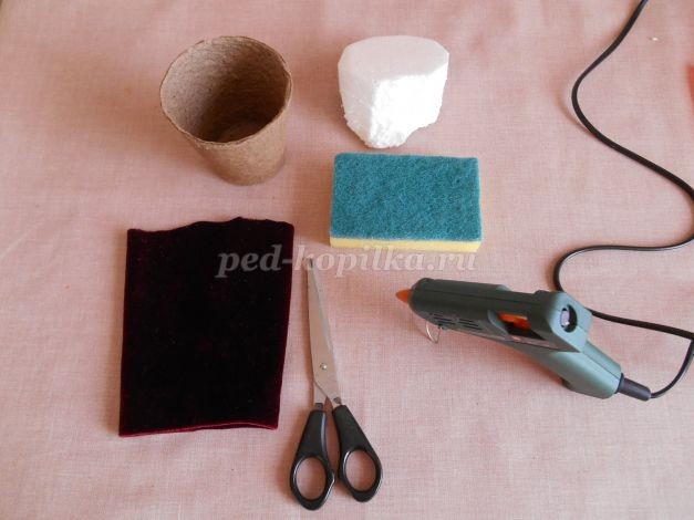 Красные тюльпаны из пластиковых ложек: часть 2 Красные тюльпаны из пластиковых ложек: часть 2