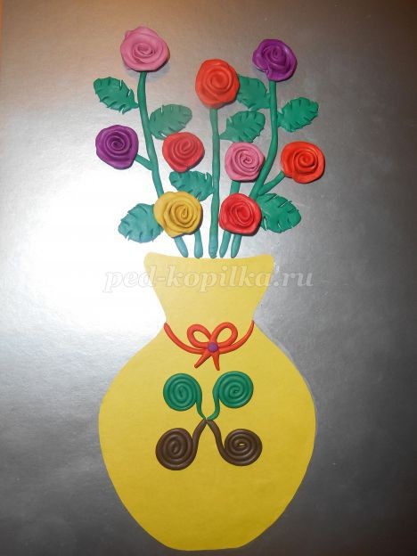 Пластилинография на цветном картоне "Ваза с розами": часть 2