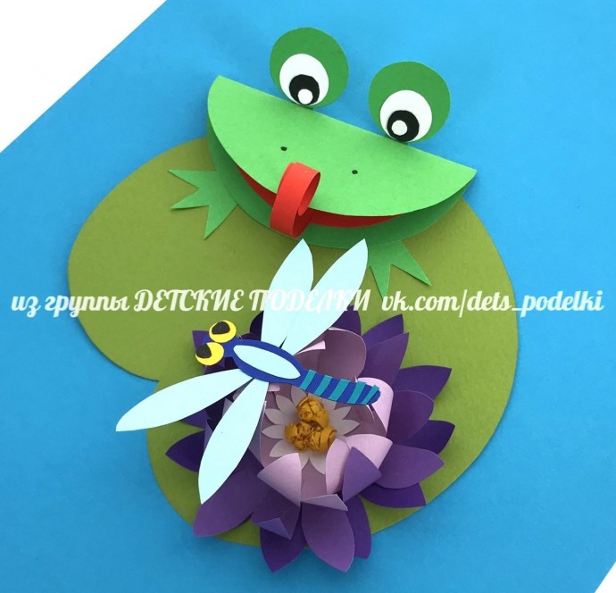 ​Стрекоза и лягушка на кувшинке