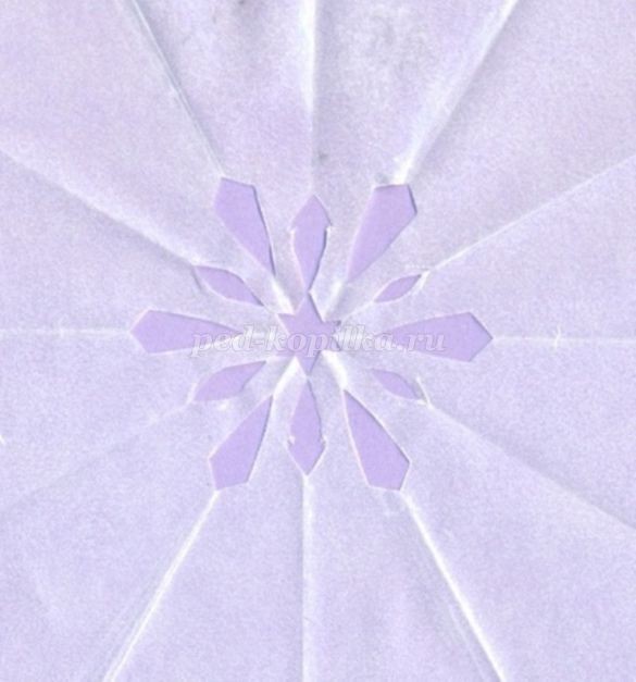 ​Рисуем невероятно красивую ёлочку белую на синем фоне: часть 3