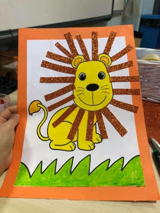 ​Жизнерадостный львёнок