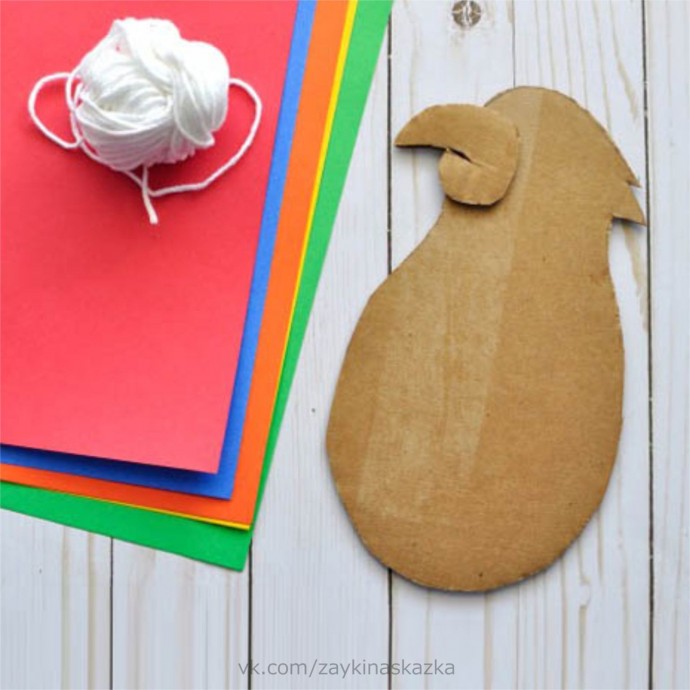 Попугаи из картона Попугаи из картона