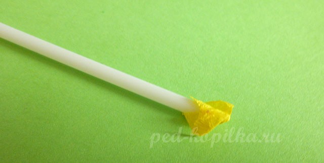 Торцевание на пластилине: цыпленок и курица Торцевание на пластилине: цыпленок и курица