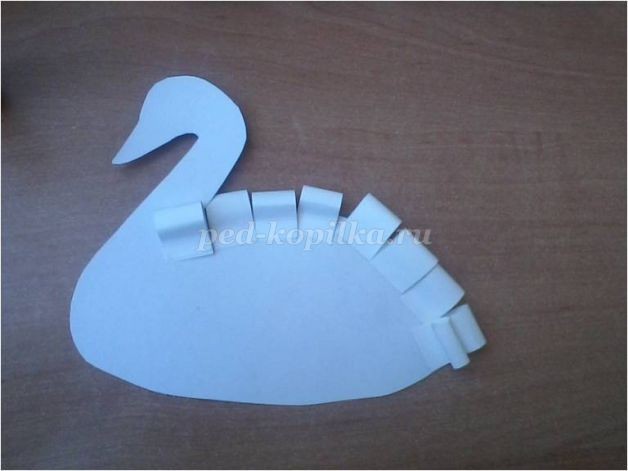 Аппликация "Лебедь"