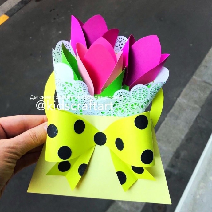 Сумочка с тюльпанами