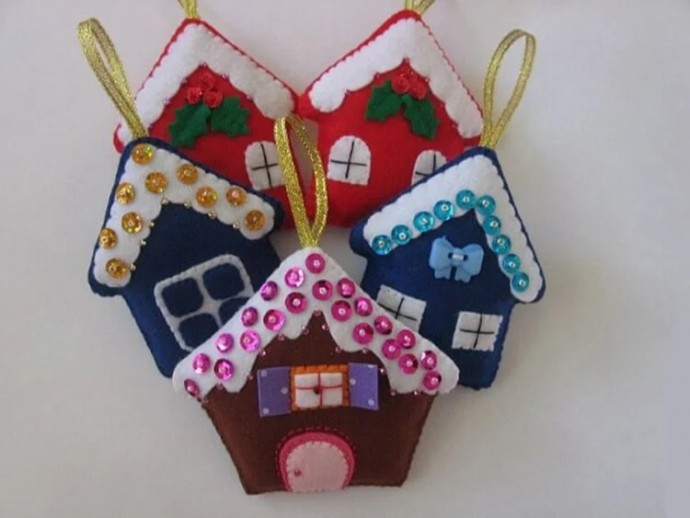 ​Пряничные домики из фетра
