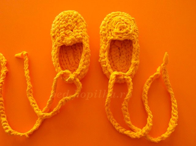 Тряпичные лапти детскими руками: мастер-класс Тряпичные лапти детскими руками: мастер-класс