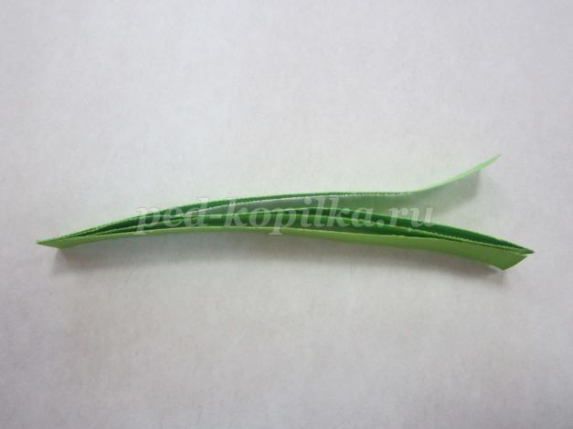 Картина в технике квиллинг в подарок маме: часть 2