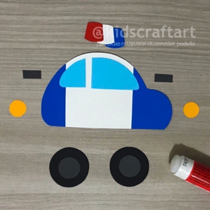 Полицейская машина Полицейская машина