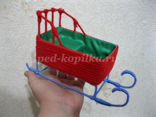 ​Сани Деда Мороза детскими руками: мастер-класс, часть 2