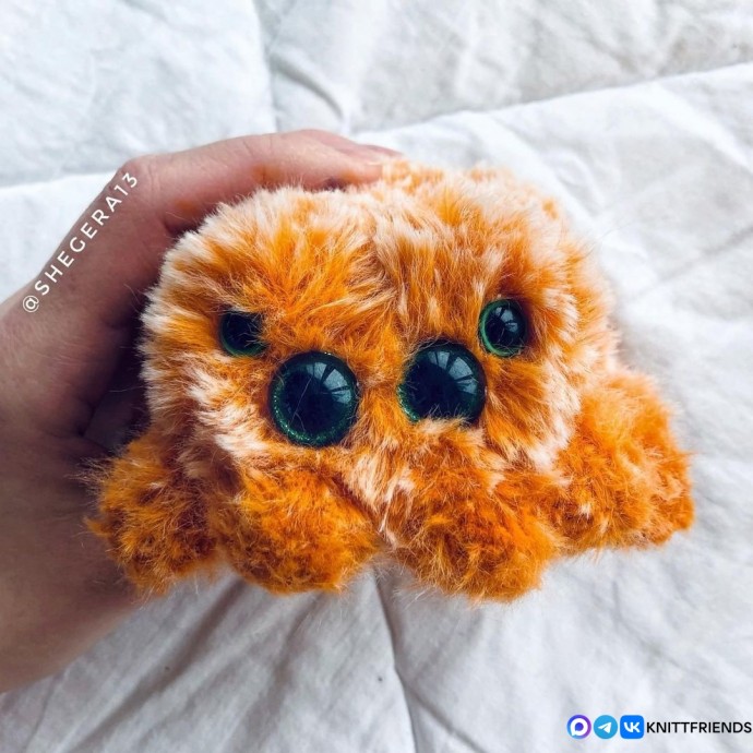 ​Тарантул из пряжи