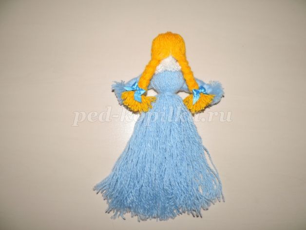 Снегурочка из ниток: новогодний мастер-класс, часть 3