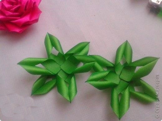 Розочки из атласных лент