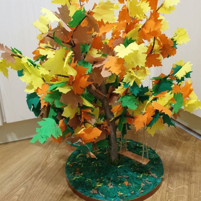 Пышный осенний клён Пышный осенний клён