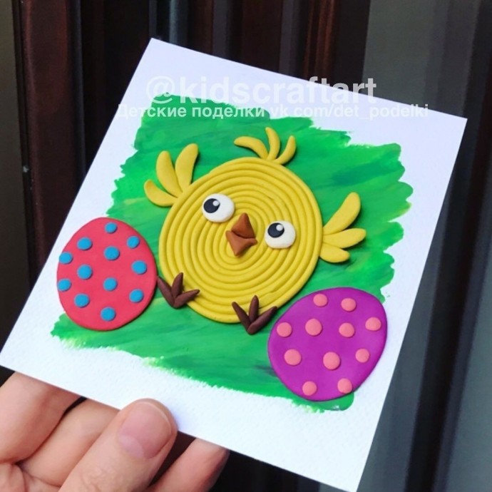 Пластилиновая пасхальная аппликация "Цыпленок"