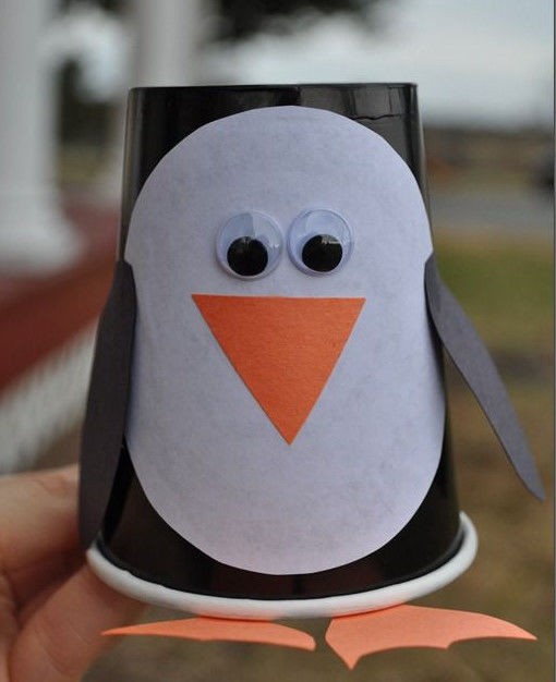 Забавные поделки из пластиковых стаканчиков