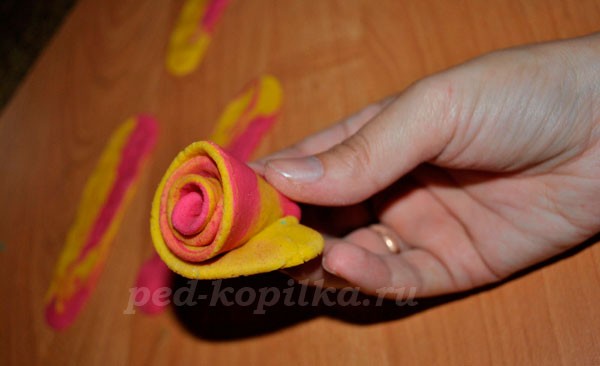 Розы из соленого теста: мастер-класс Розы из соленого теста: мастер-класс