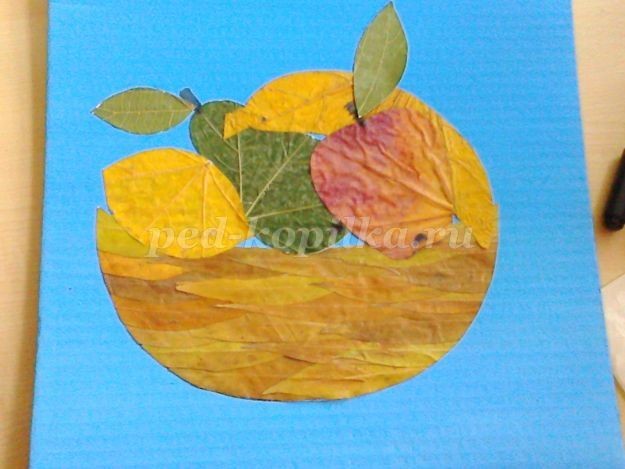 Аппликация из листьев: натюрморт Аппликация из листьев: натюрморт