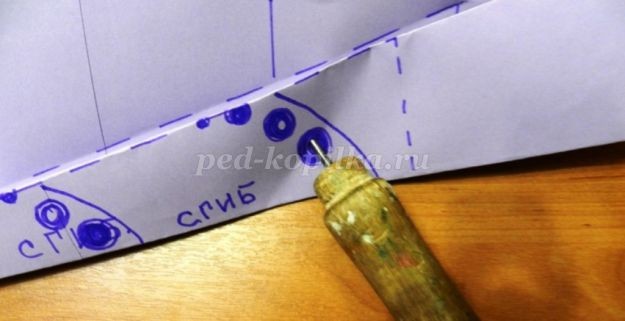 ​Рисуем невероятно красивую ёлочку белую на синем фоне: часть 2