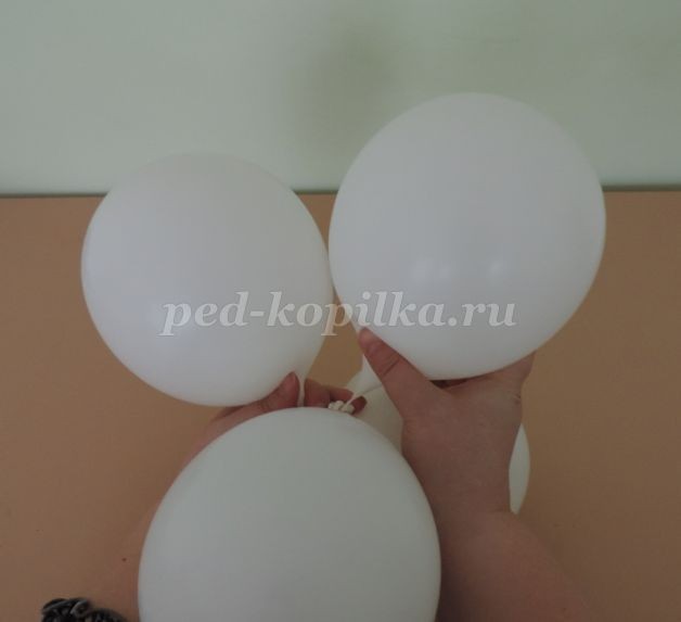 Мастер-класс по моделированию из воздушных шариков снеговика: часть 2