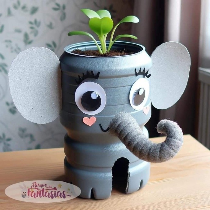 Интересные зверушки из пластиковых бутылок