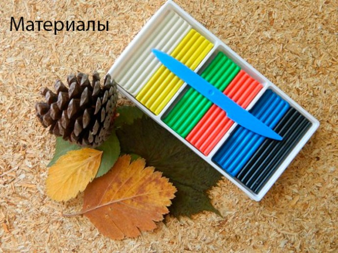 Лиса из шишки и пластилина