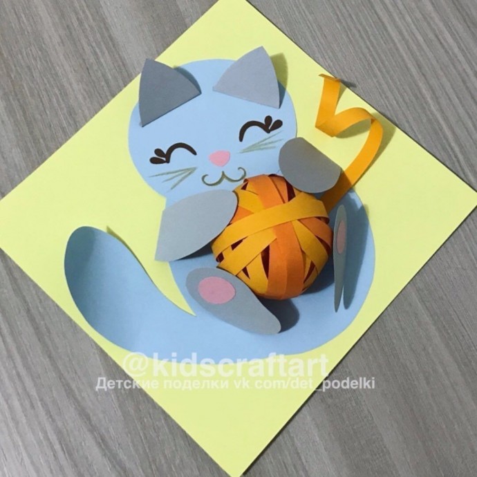 ​Котёнок с клубочком из бумажных полосок