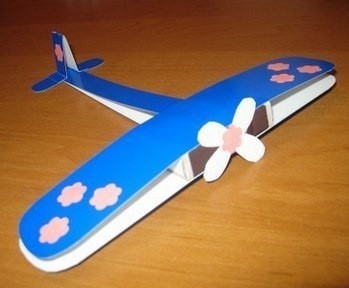​Объёмный самолет из картона