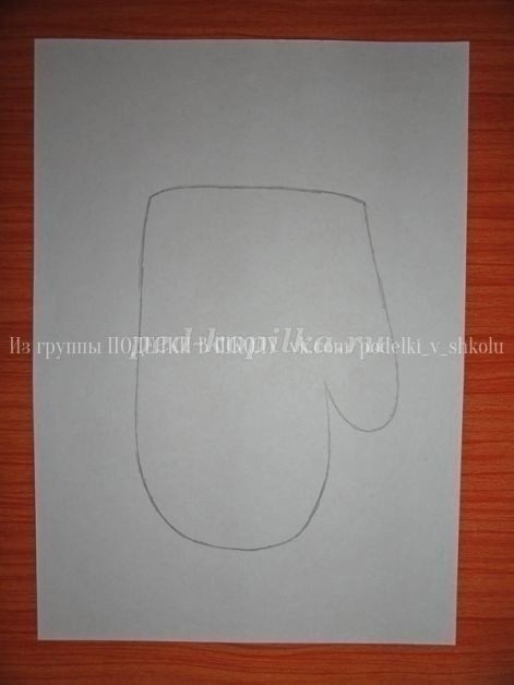 ​Новогодняя варежка детскими руками