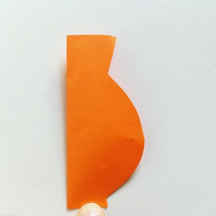 ​Объемная сирень из цветной бумаги
