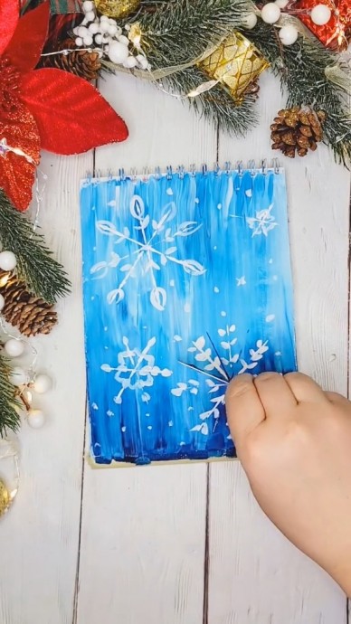 Рисуем зимние снежинки