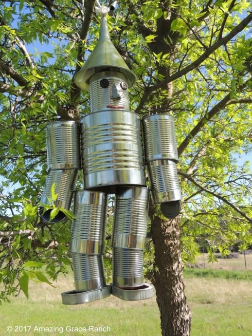 Человечки из жестяных банок