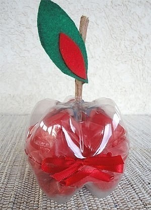 Яблочко из пластиковой бутылки Яблочко из пластиковой бутылки