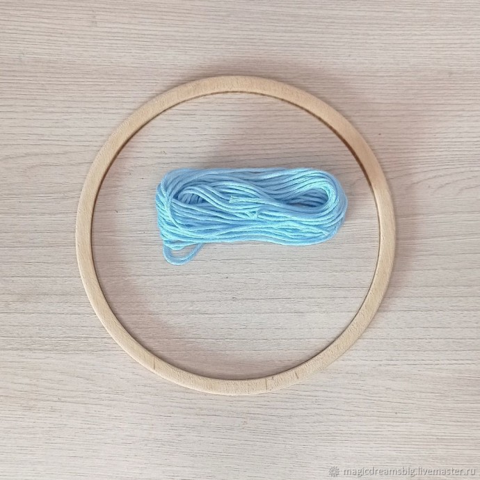 Ловец снов с лентами