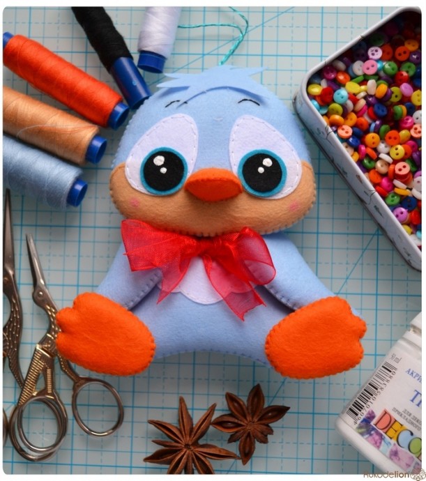 ​Ёлочные игрушки из фетра: утёнок
