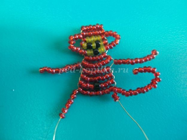 Обезьянка-брелок из бисера Обезьянка-брелок из бисера