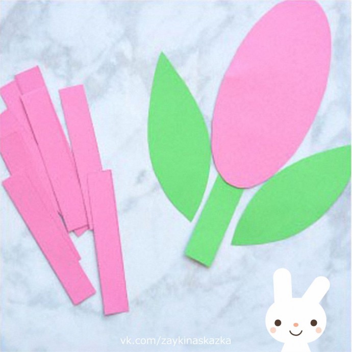 Гиацинты из бумажных полосок Гиацинты из бумажных полосок