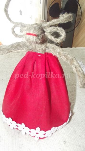 ​Коза из шпагата детскими руками: мастер-класс, часть 2