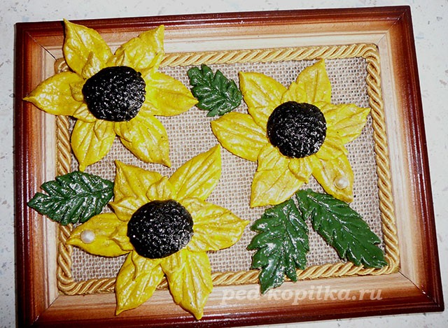 Подсолнухи из солёного теста Подсолнухи из солёного теста