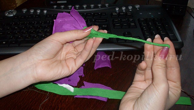 Крокусы из гофрированной бумаги: часть 2