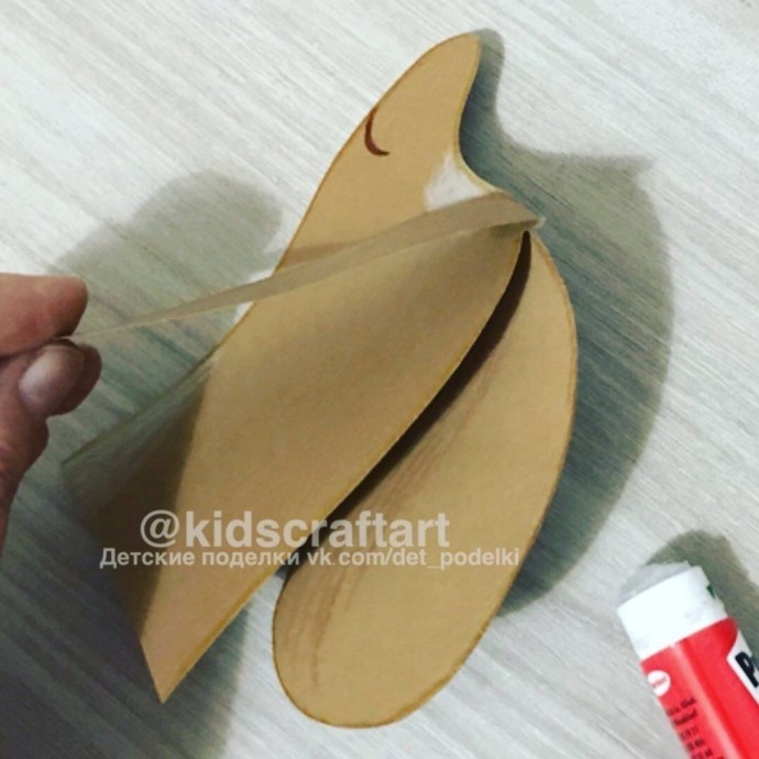 ​Листик на носу