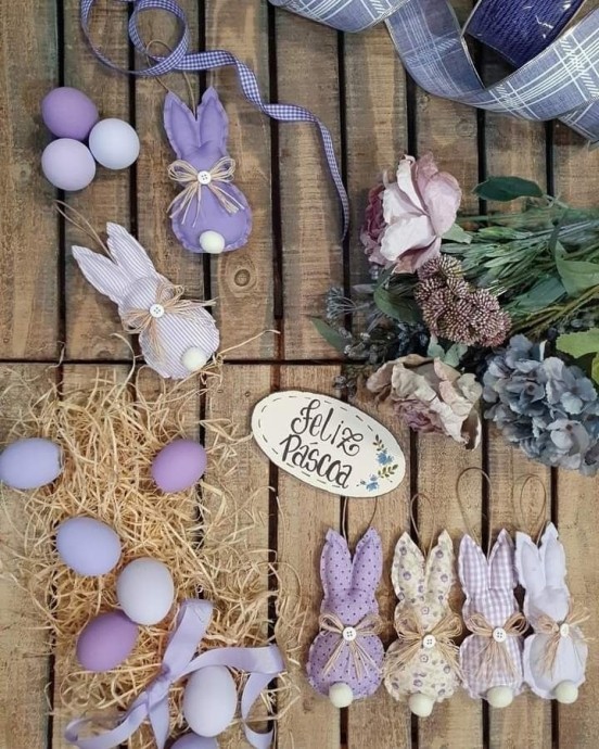 Кролики из набивной ткани