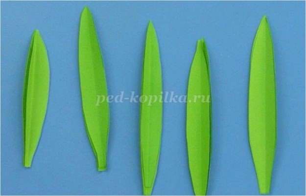 Гиацинты из креповой бумаги Гиацинты из креповой бумаги