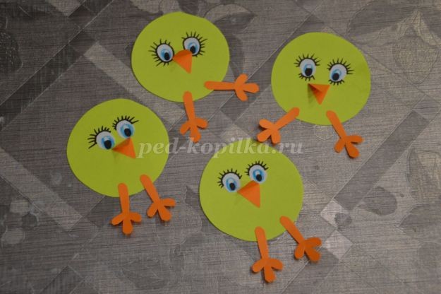 Птенцы в гнезде