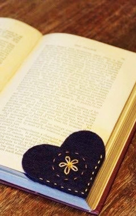 ​Закладка в форме сердца