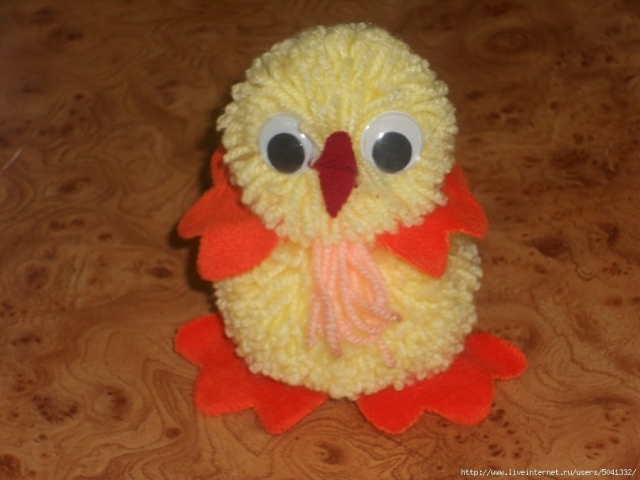 Идеи поделок из помпонов Идеи поделок из помпонов